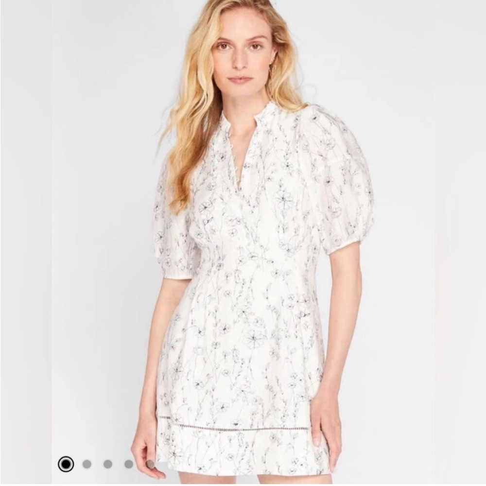 EUC Club Monaco Balloon Sleeve Mini Dress in White Floral Size 00